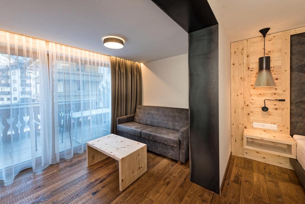 Hotel Des Alpes Samnaun Luaran gambar